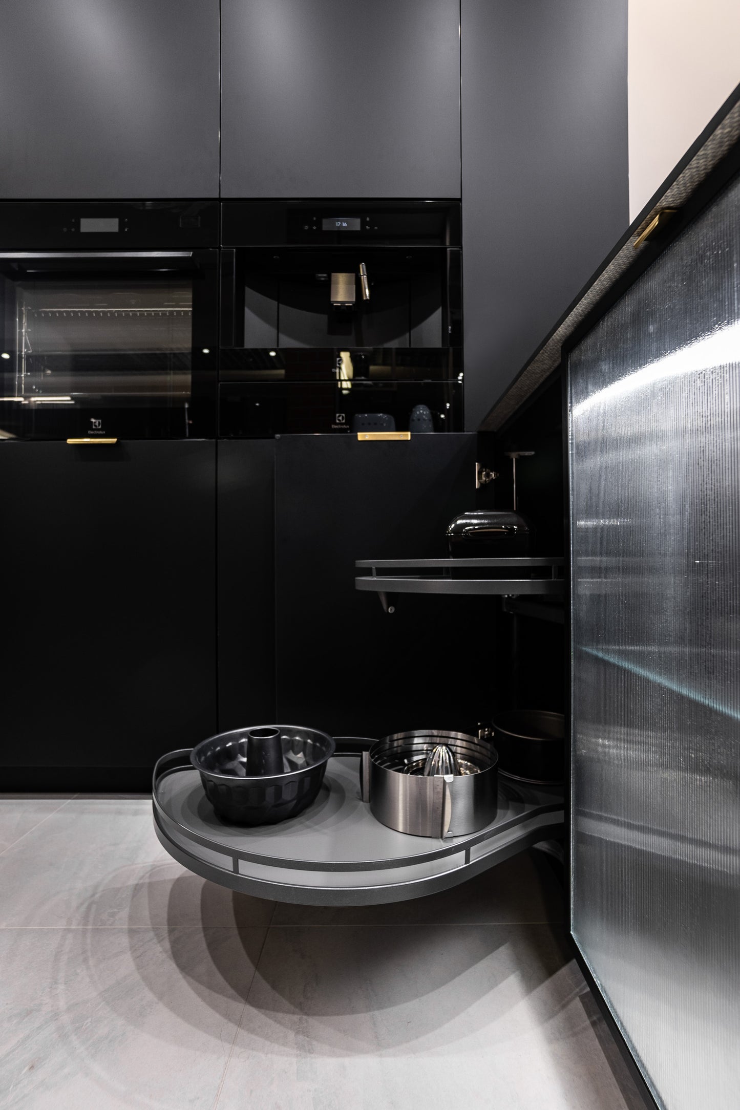 Nero Kitchen Collection